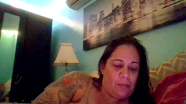 Snapshot of PrettyKittyMia chatting on September 27, 2025, 5:02 am PrettyKittyMia online show from September 27, 2025, 5:02 am