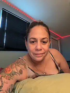 Snapshot of PrettyKittyMia chatting on October 11, 2025, 7:59 pm PrettyKittyMia online show from October 11, 2025, 7:59 pm