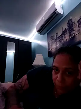 Snapshot of PrettyKittyMia chatting on October 11, 2025, 5:52 am PrettyKittyMia online show from October 11, 2025, 5:52 am