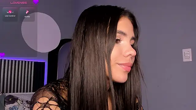 Snapshot of Emilybeltons chatting on September 16, 2025, 7:59 pm Emilybeltons online show from September 16, 2025, 7:59 pm