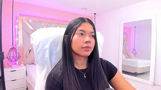 samantaa shy online show from March 24, 2026, 1:05 am