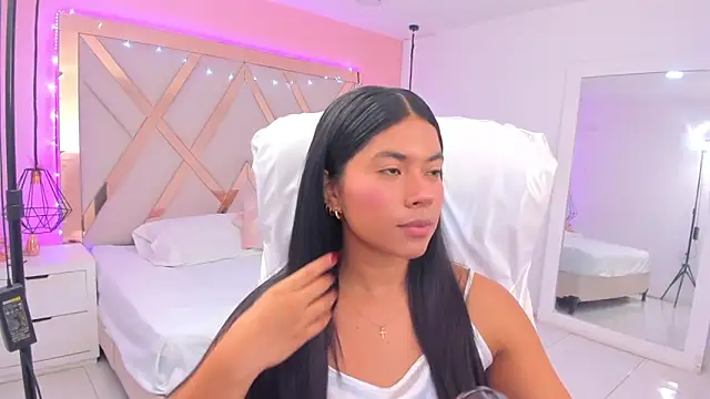 samantaa shy online show from February 8, 2026, 3:37 am