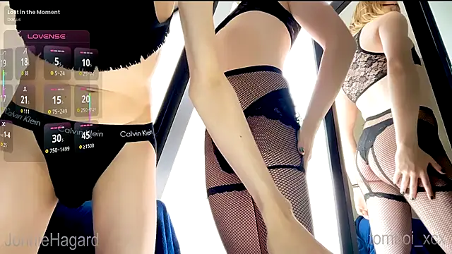 tomboi xcx online show from October 27, 2025, 7:26 pm