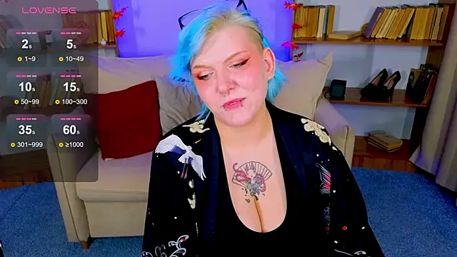 Snapshot of bluelunaray chatting on September 29, 2025, 10:44 am bluelunaray online show from September 29, 2025, 10:44 am