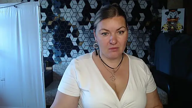 NikaSkylink online show from May 28, 2026, 3:03 am