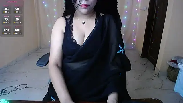 Snapshot of Divvya_ chatting on March 3, 2026, 6:15 pm Divvya online show from March 3, 2026, 6:15 pm