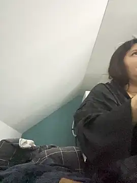 Liza Will online show from October 23, 2025, 9:13 pm