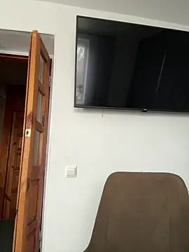 Liza Will online show from February 6, 2026, 7:04 am