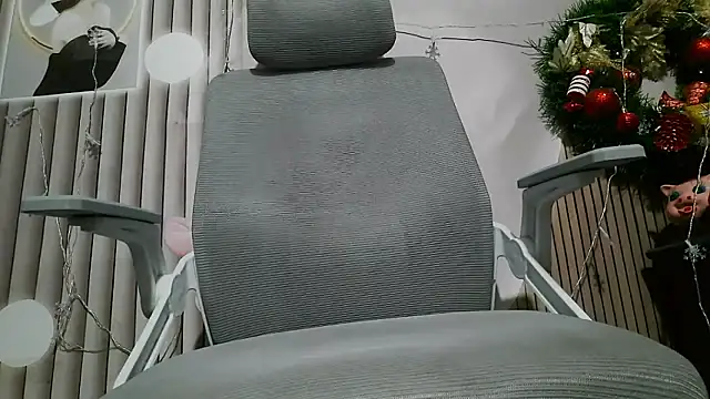 Emachiii online show from January 15, 2026, 12:52 pm