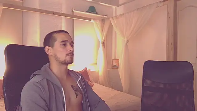 Laila asher online show from November 5, 2025, 7:33 am