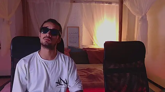 Laila asher online show from September 13, 2025, 12:32 am