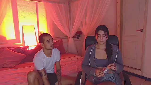 Laila asher online show from December 2, 2025, 11:28 pm