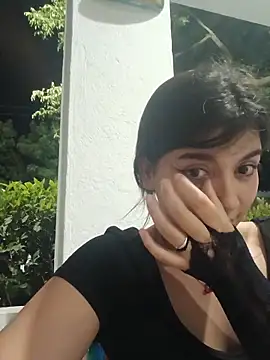 Laila asher online show from November 1, 2025, 6:08 am