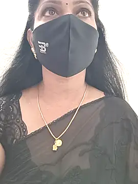 Snapshot of shivani27 chatting on November 16, 2025, 7:02 am shivani27 online show from November 16, 2025, 7:02 am