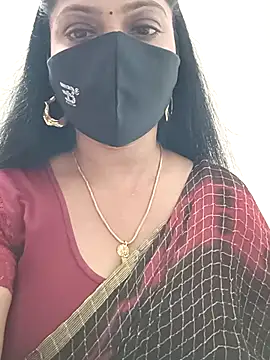 shivani27 online show from December 18, 2025, 8:41 am