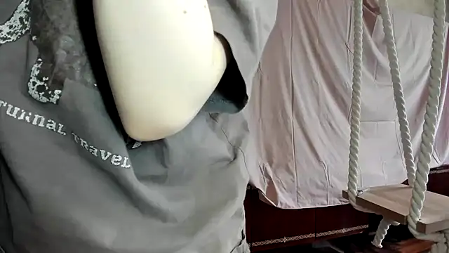 Snapshot of kioshi_kiss chatting on December 15, 2025, 11:27 am kioshi kiss online show from December 15, 2025, 11:27 am