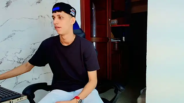 Allnei online show from March 13, 2026, 9:42 pm