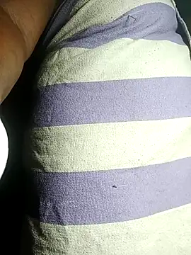 Snapshot of Nude-Priya2 chatting on December 2, 2025, 10:06 am Nude-Priya2 online show from December 2, 2025, 10:06 am