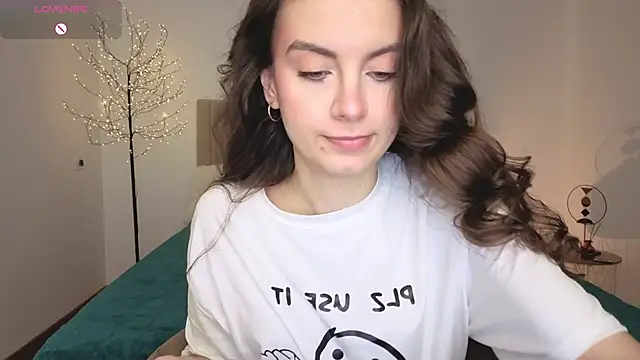 Real cutie1 online show from March 31, 2026, 12:40 pm