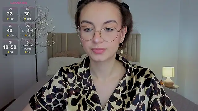 Snapshot of Real_cutie1 chatting on July 16, 2026, 12:46 pm Real cutie1 online show from July 16, 2026, 12:46 pm