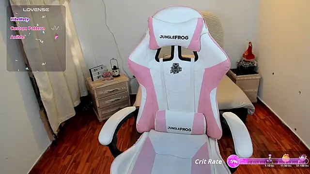 Snapshot of megan_foz chatting on November 19, 2025, 3:34 pm megan foz online show from November 19, 2025, 3:34 pm