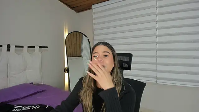 Snapshot of Rachell_criss chatting on December 3, 2025, 3:51 am Rachell criss online show from December 3, 2025, 3:51 am