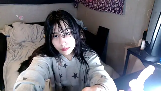 Snapshot of London_Ray chatting on December 14, 2025, 3:02 am London Ray online show from December 14, 2025, 3:02 am