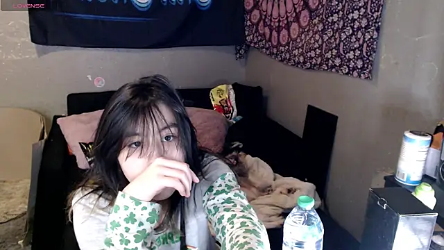 Snapshot of London_Ray chatting on November 2, 2025, 9:03 am London Ray online show from November 2, 2025, 9:03 am