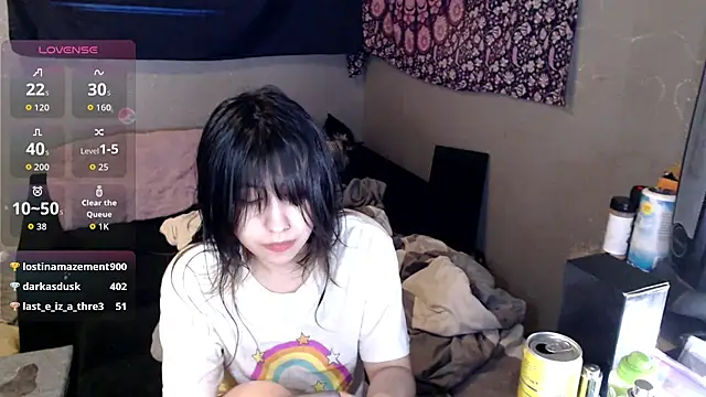 Snapshot of London_Ray chatting on November 17, 2025, 6:17 am London Ray online show from November 17, 2025, 6:17 am