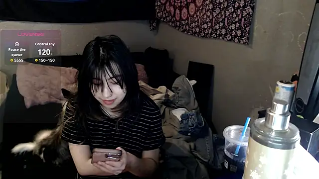 Snapshot of London_Ray chatting on November 8, 2025, 7:23 am London Ray online show from November 8, 2025, 7:23 am