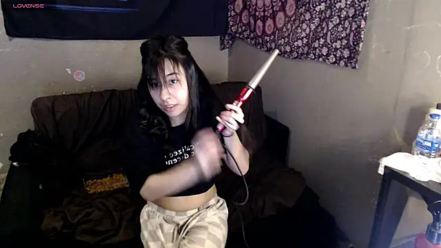 London Ray online show from March 16, 2026, 8:22 pm