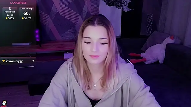 Snapshot of Sandy_Belle chatting on November 7, 2025, 7:51 pm Sandy Belle online show from November 7, 2025, 7:51 pm