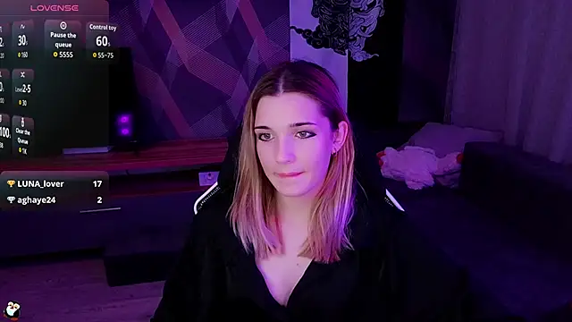 Snapshot of Sandy_Belle chatting on October 2, 2025, 6:11 pm Sandy Belle online show from October 2, 2025, 6:11 pm