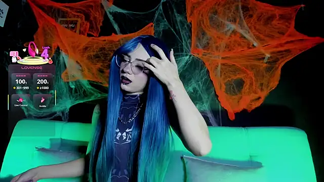 Snapshot of madiixwatson chatting on October 31, 2025, 10:12 am madiixwatson online show from October 31, 2025, 10:12 am