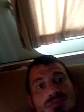 Snapshot of areyouseriousss chatting on September 28, 2025, 5:20 pm areyouseriousss online show from September 28, 2025, 5:20 pm