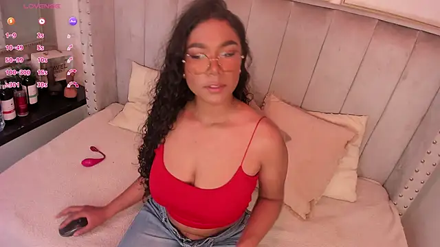 Snapshot of Seshat_Hitt chatting on December 2, 2025, 4:47 am Seshat Hitt online show from December 2, 2025, 4:47 am