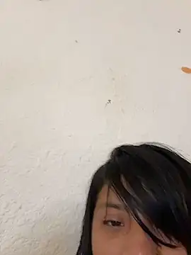 Nia Desire online show from May 14, 2026, 7:27 am