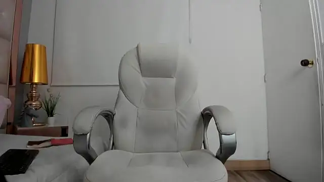 Snapshot of dark_sun302 chatting on November 28, 2025, 10:32 pm dark sun302 online show from November 28, 2025, 10:32 pm