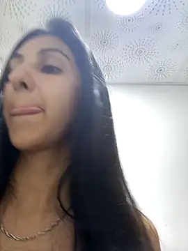 Snapshot of Saloriz_Col chatting on September 12, 2025, 2:34 am Saloriz Col online show from September 12, 2025, 2:34 am