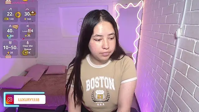 Luaxury tay online show from October 18, 2025, 4:03 am