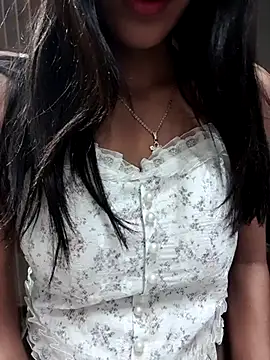 Snapshot of Raj-kumari chatting on November 9, 2025, 4:33 pm Raj-kumari online show from November 9, 2025, 4:33 pm