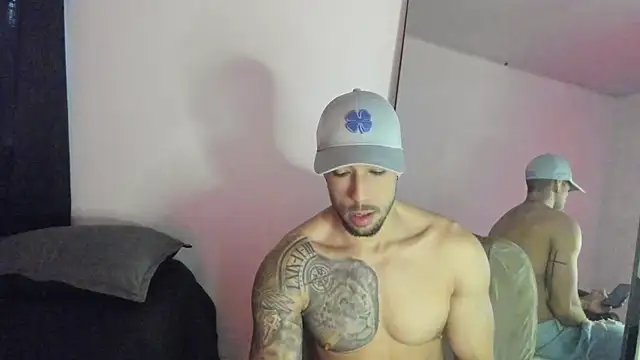 ThiagoLugo online show from October 27, 2025, 8:32 pm