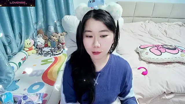 Snapshot of Onlyxixi chatting on November 27, 2025, 1:11 pm Onlyxixi online show from November 27, 2025, 1:11 pm