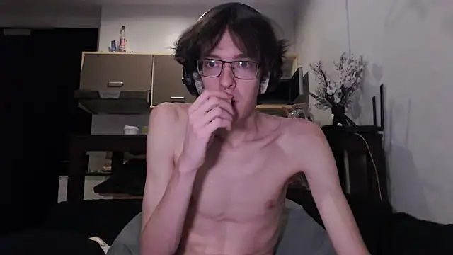 Snapshot of LovesomeCookie chatting on October 15, 2025, 7:11 pm LovesomeCookie online show from October 15, 2025, 7:11 pm