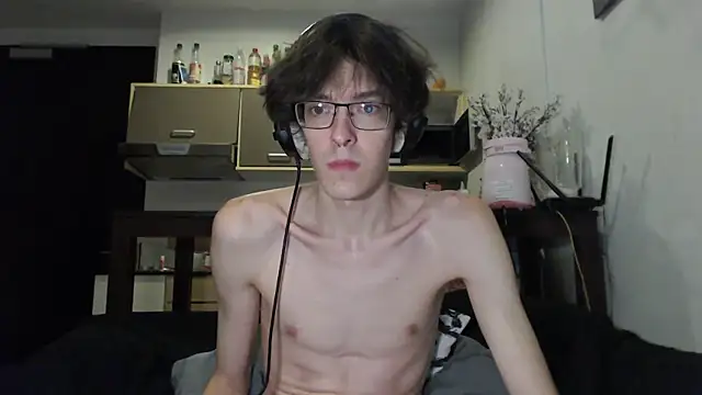 Snapshot of LovesomeCookie chatting on October 12, 2025, 4:52 pm LovesomeCookie online show from October 12, 2025, 4:52 pm