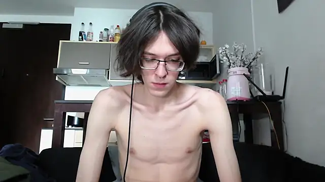 Snapshot of LovesomeCookie chatting on October 5, 2025, 8:16 am LovesomeCookie online show from October 5, 2025, 8:16 am