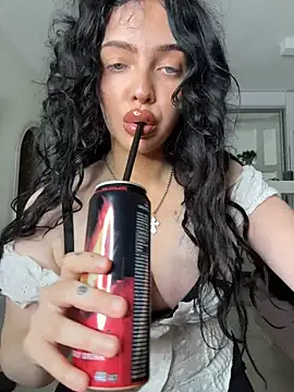 Snapshot of Hannah_xBaby chatting on October 31, 2025, 12:02 pm Hannah xBaby online show from October 31, 2025, 12:02 pm