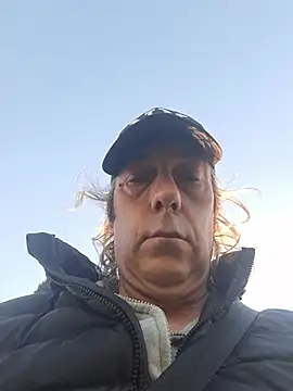 Snapshot of bi_dare chatting on April 8, 2026, 5:03 pm bi dare online show from April 8, 2026, 5:03 pm