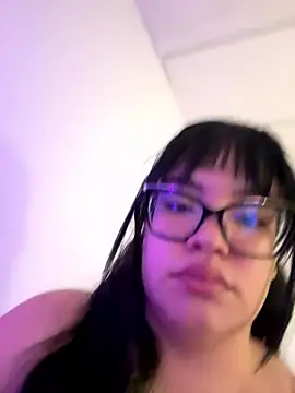 Emily Taylor2 online show from January 12, 2026, 2:07 am