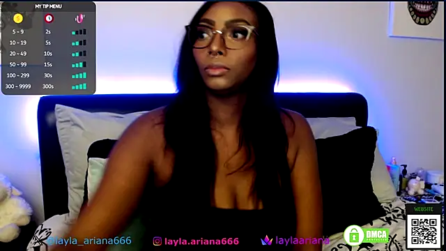LaylaAriana online show from November 30, 2025, 5:41 am